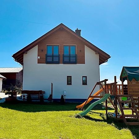 Apartamenty Na Wyrszczku 伊斯泰布纳 外观 照片