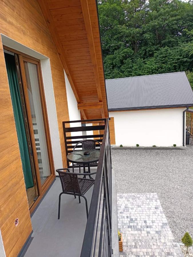 Apartamenty Na Wyrszczku 伊斯泰布纳 外观 照片