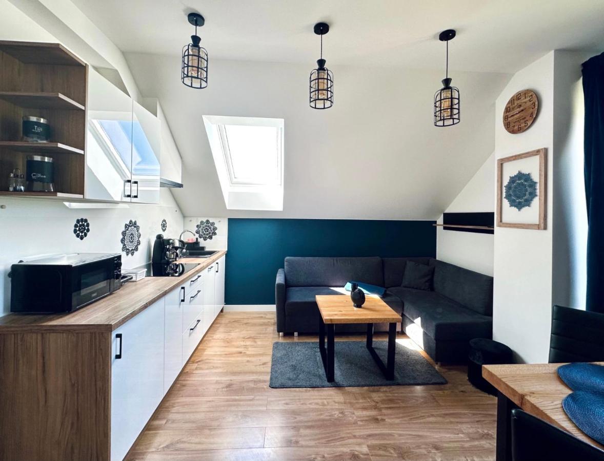 Apartamenty Na Wyrszczku 伊斯泰布纳 外观 照片