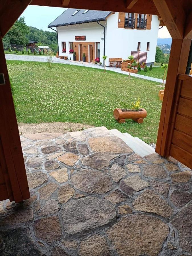 Apartamenty Na Wyrszczku 伊斯泰布纳 外观 照片