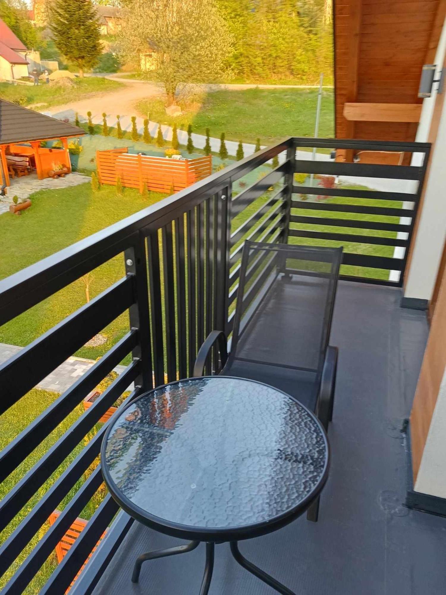Apartamenty Na Wyrszczku 伊斯泰布纳 外观 照片